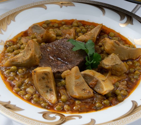 Petits pois artichauts viande <br/>la part